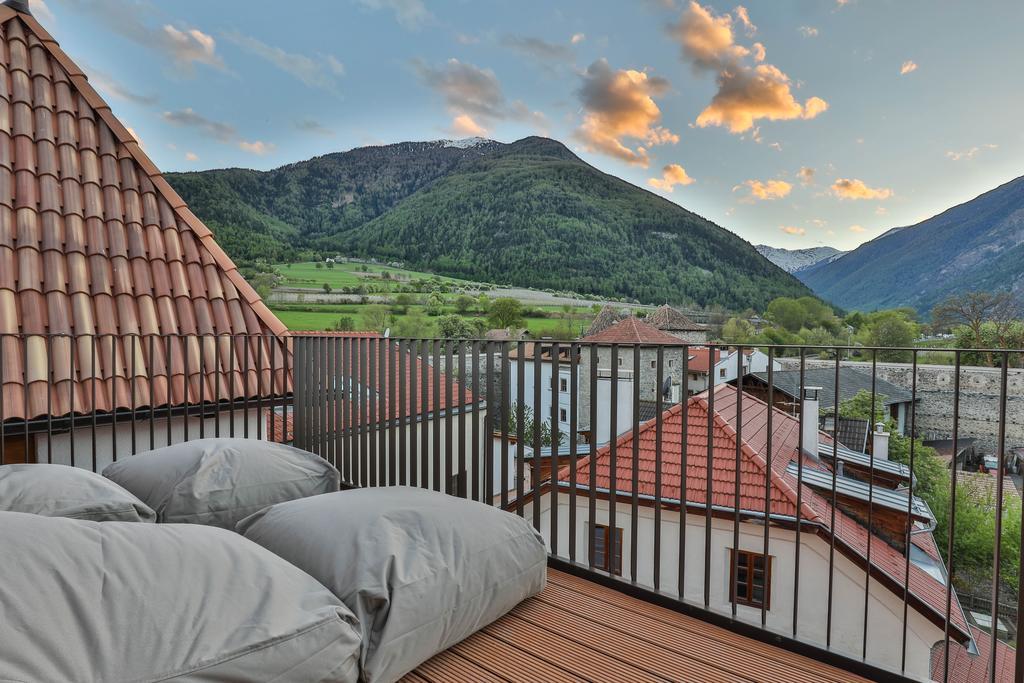 Hotel Gasthof Gruener Baum Glorenza Exterior photo