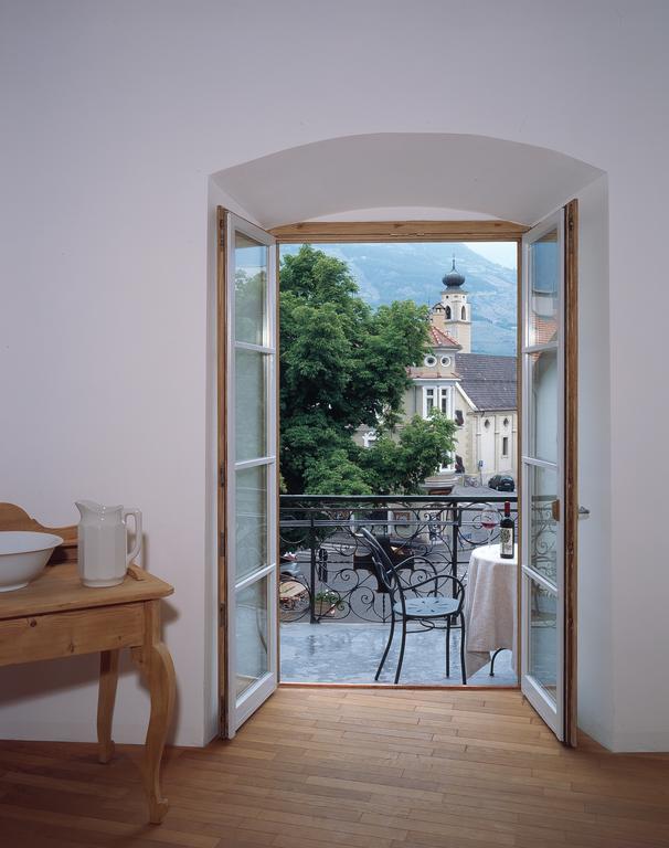 Hotel Gasthof Gruener Baum Glorenza Exterior photo
